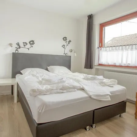 Amazing Holiday In H Fen With Garage Casa vacanze *