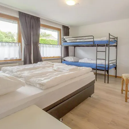 Casa vacanze Amazing Holiday In H Fen With Garage Monschau
